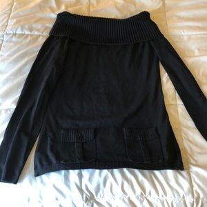 🎉🎉🎉🎉Black off the shoulder sweater